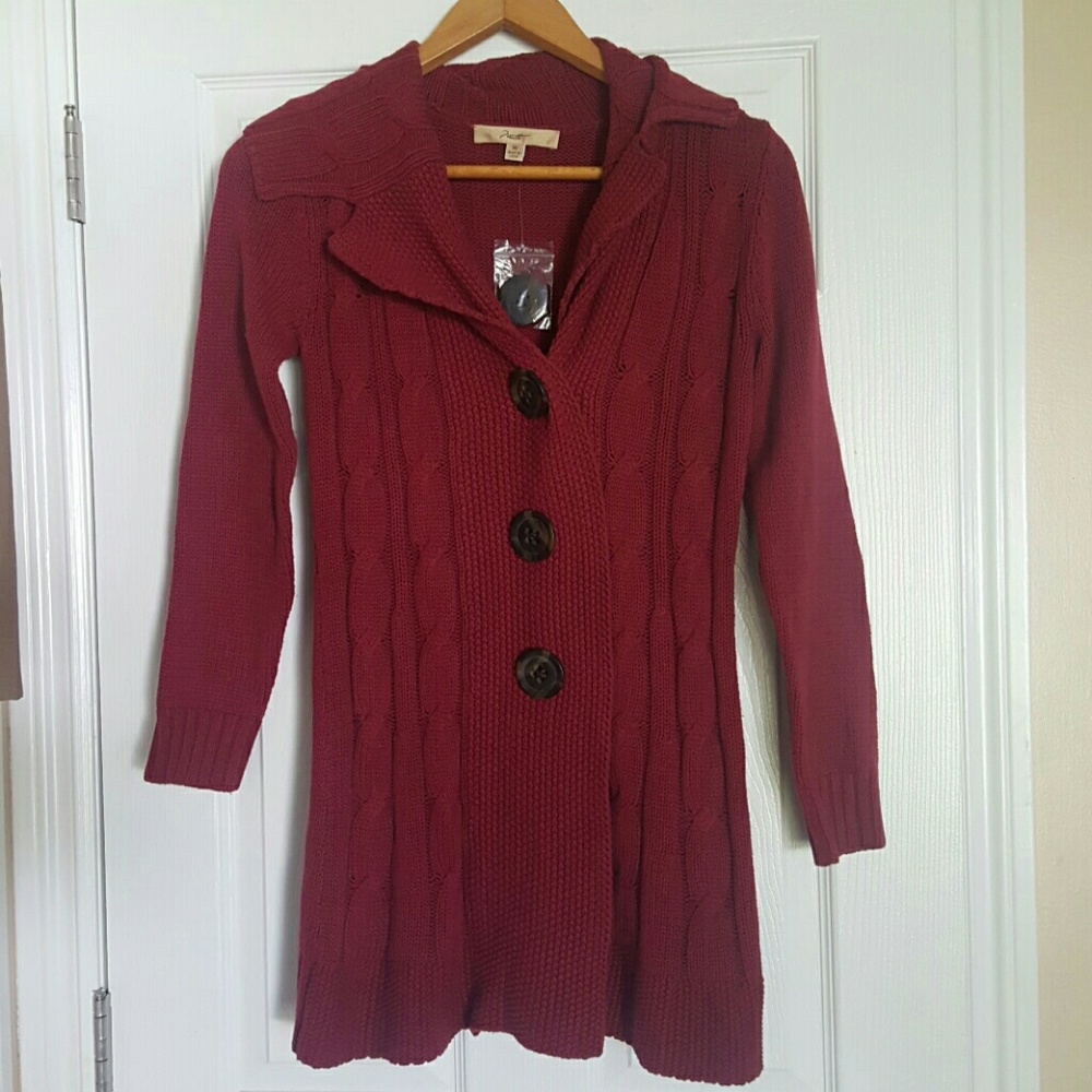 Motto womens burgandy button front long cardigan